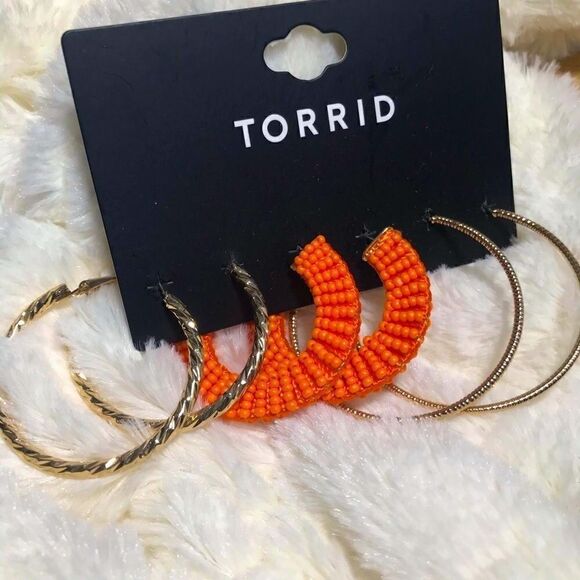 NWT ✨Torrid 3 pack hoop earrings - Picture 2 of 7